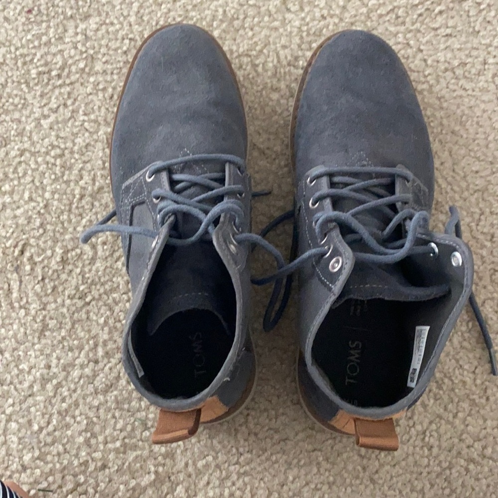 Men’s Toms lace up boots